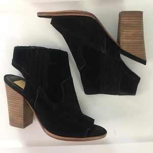 Cute heels, very gently worn!